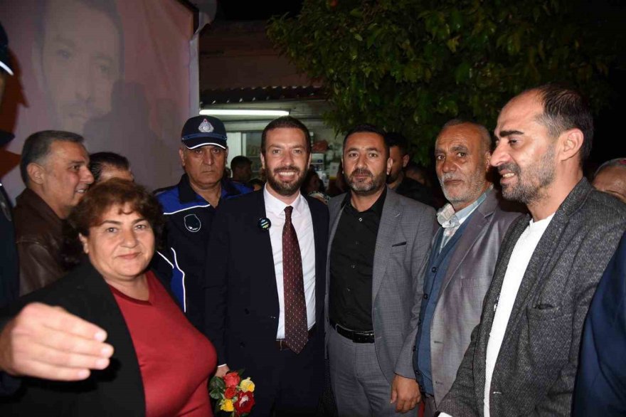 Ceyhan Belediye Başkanı Kadir Aydar teşekkür mitingi yaptı