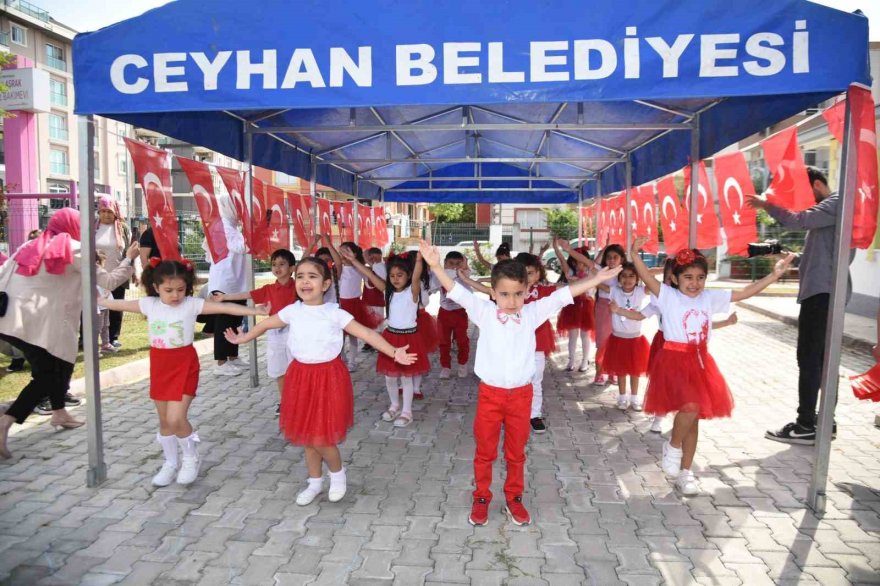 Başkan Kadir Aydar, 23 Nisan’ı çocuklarla beraber geçirdi