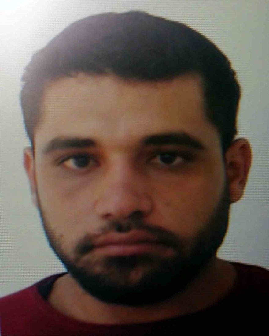 Sevgilisini bırakmak için arkadaşının otomobilini aldı, motosikletliyi öldürdü