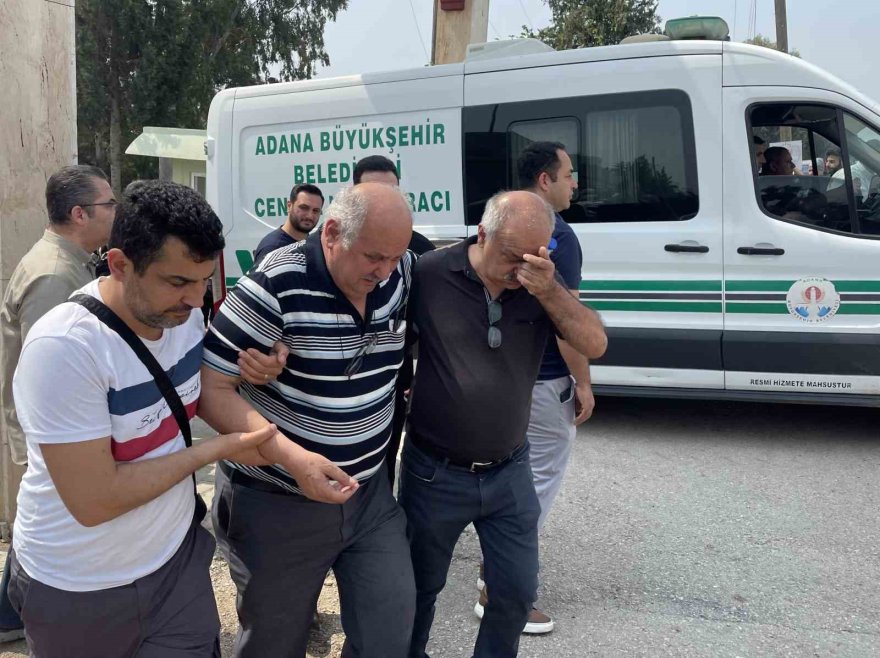 Otobüsün açık kapısından düştükten sonra hayatını kaybeden yaşlı kadın toprağa verildi