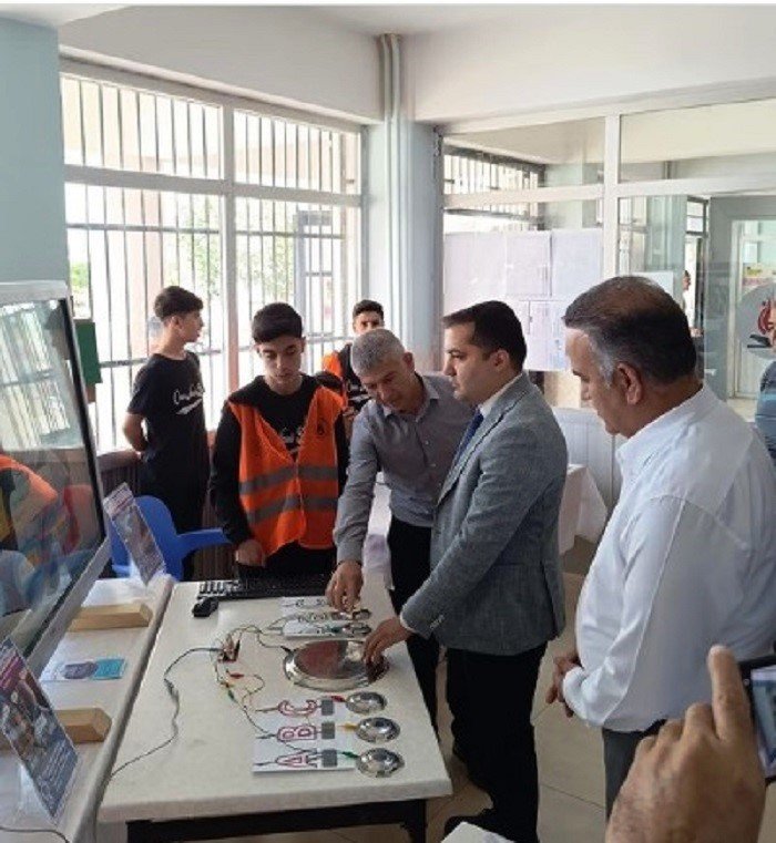 Karaisalı’da robotik kodlama ve yazılım etkinliği