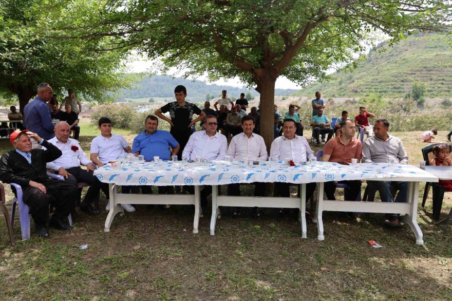 Adanalı muhtar mahalleli kaynaşsın istedi, ilk vaadini gerçekleştirdi