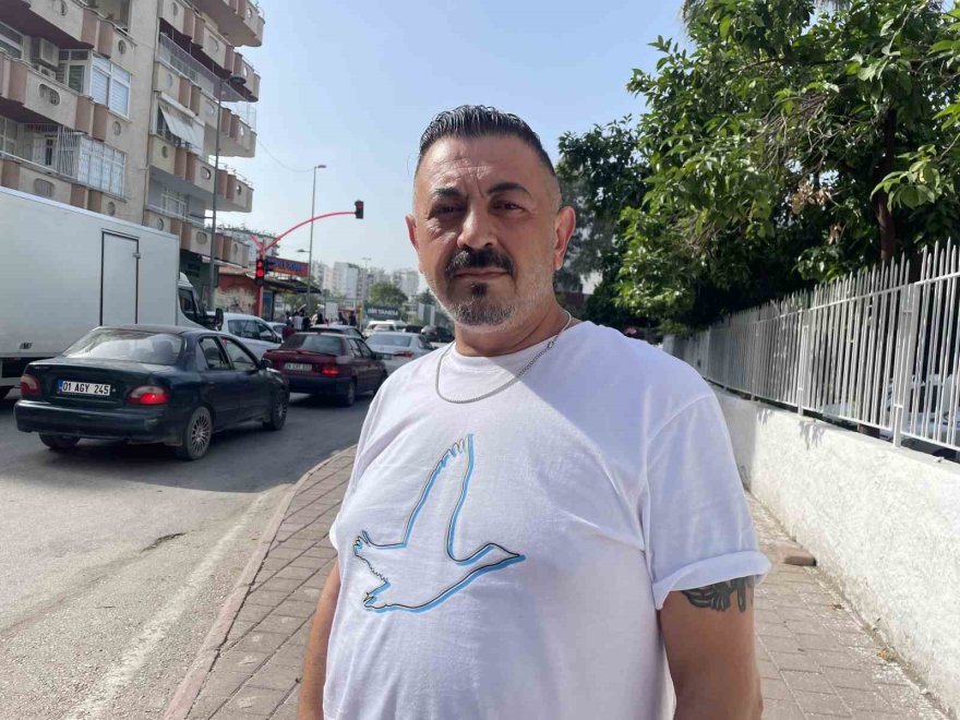 Adana’da esnaf ’ölüm’ kavşağına çözüm istiyor