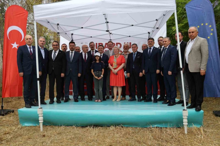 Tarım ve Orman Bakanı Yumaklı: “IPARD ile ülkemizin tarım ve gıda sektörlerine 93 milyar lira tutarında yatırım kazandırıldı”