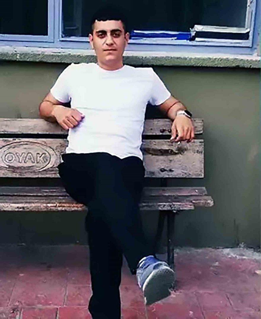 23 yaşındaki eniştesini kardeşine kötü davranıyor diye öldürdü