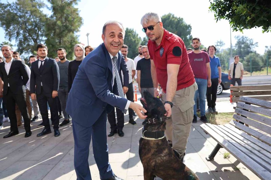 Uyuşturucuya rekor tutuklamaya emniyet müdüründen tebrik