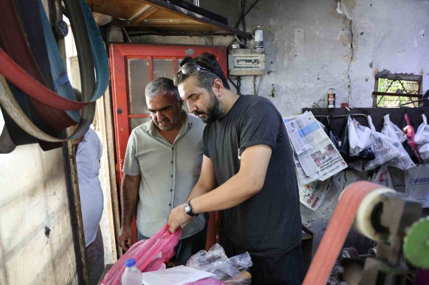 Tescilli Tapan bıçaklarının ustası sosyolog