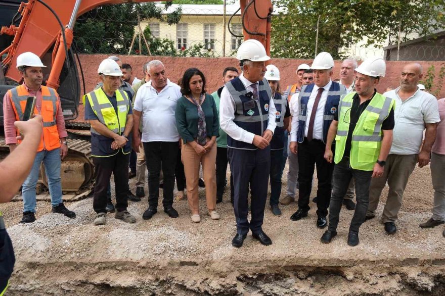 Adana Büyükşehir Belediye Başkanı Karalar,