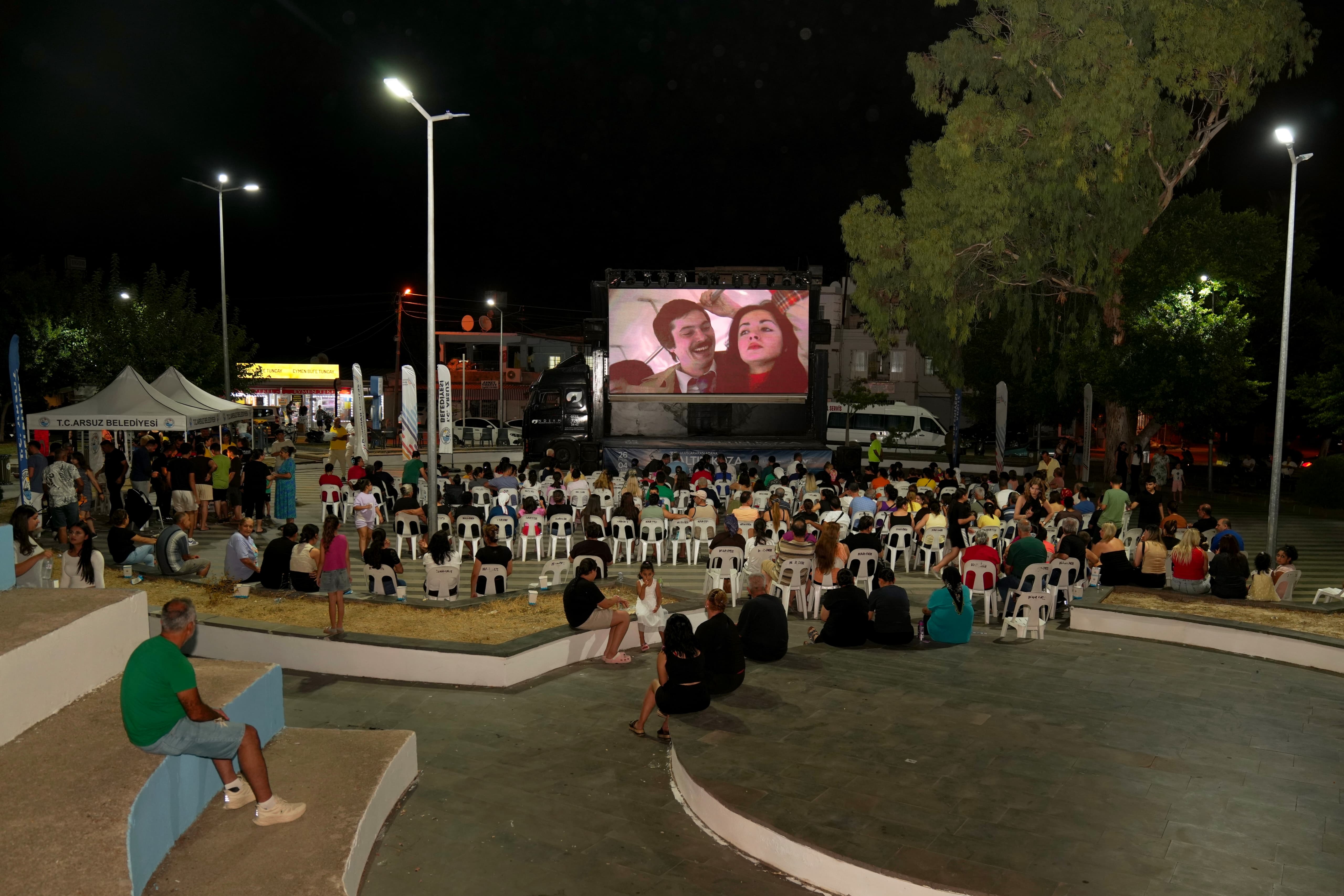 arsuzda-altin-koza-sinema-gosterimi-1.jpg