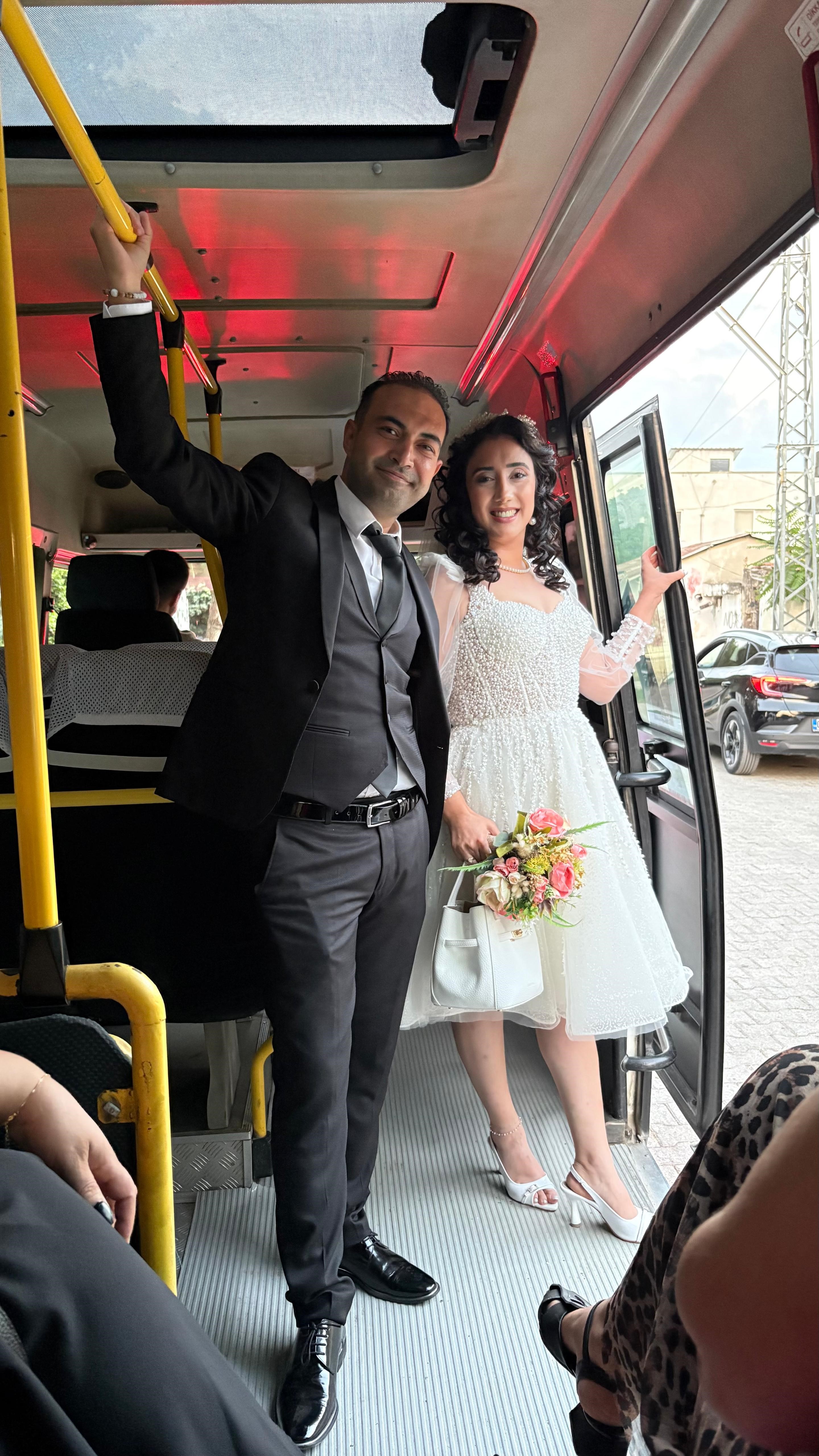 aw754920-04.jpg