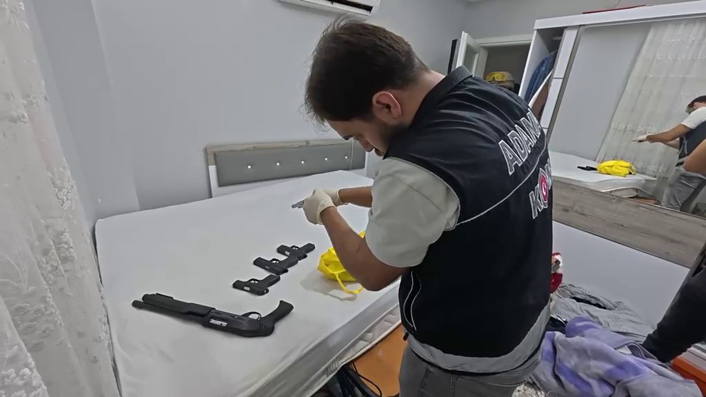 aw786892-06.jpg