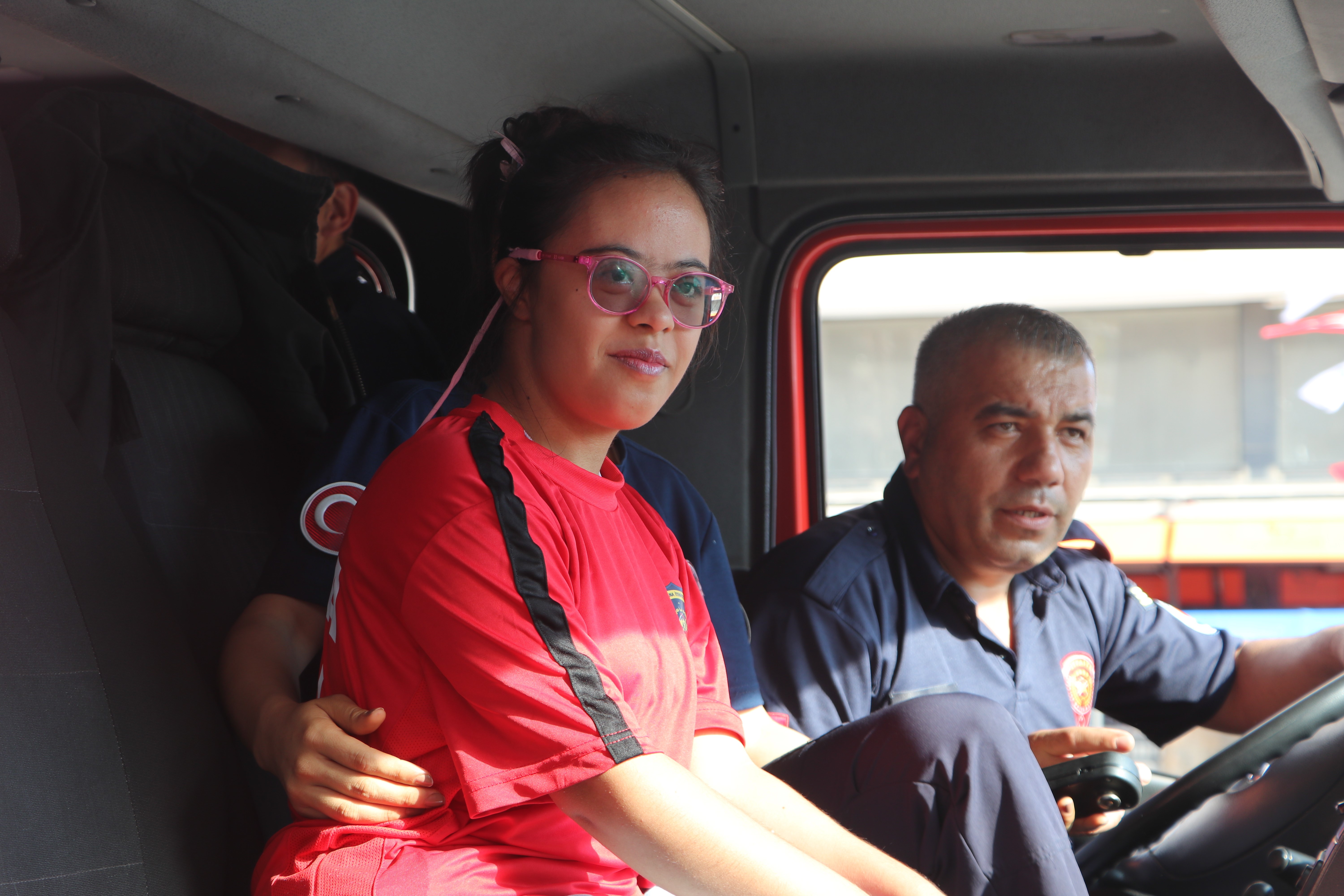 aw799271-04.jpg
