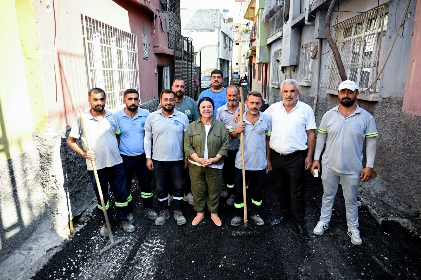 baskan-vekili-hasibe-akkandan-narlica-ve-barbarosta-hizmet-mesaisi-7.jpg