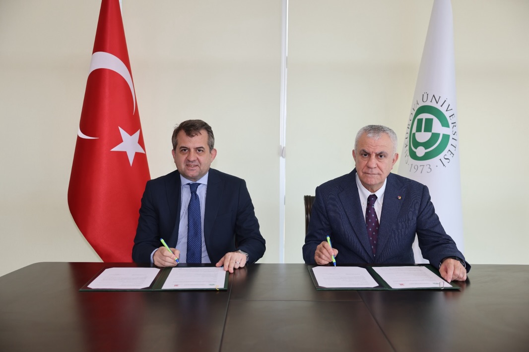 cukurova-universitesi-ile-adana-sanayi-odamiz-arasinda-onemli-bir-is-birligi-protokolune-imza-at-1.jpg