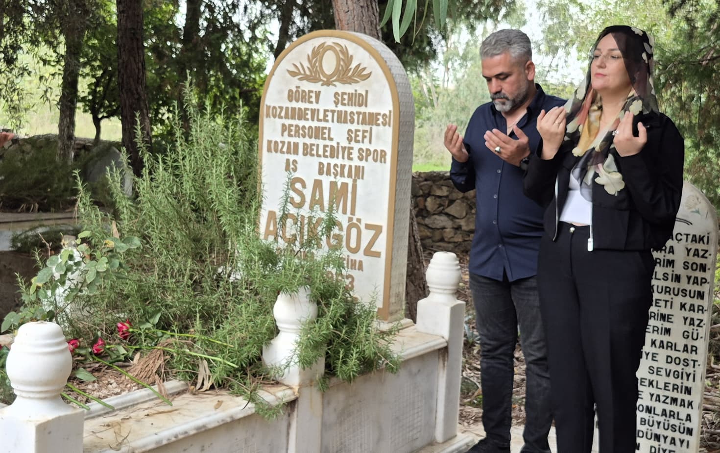efsane-baskan-mezari-basinda-anildi-1552326-461942.jpg