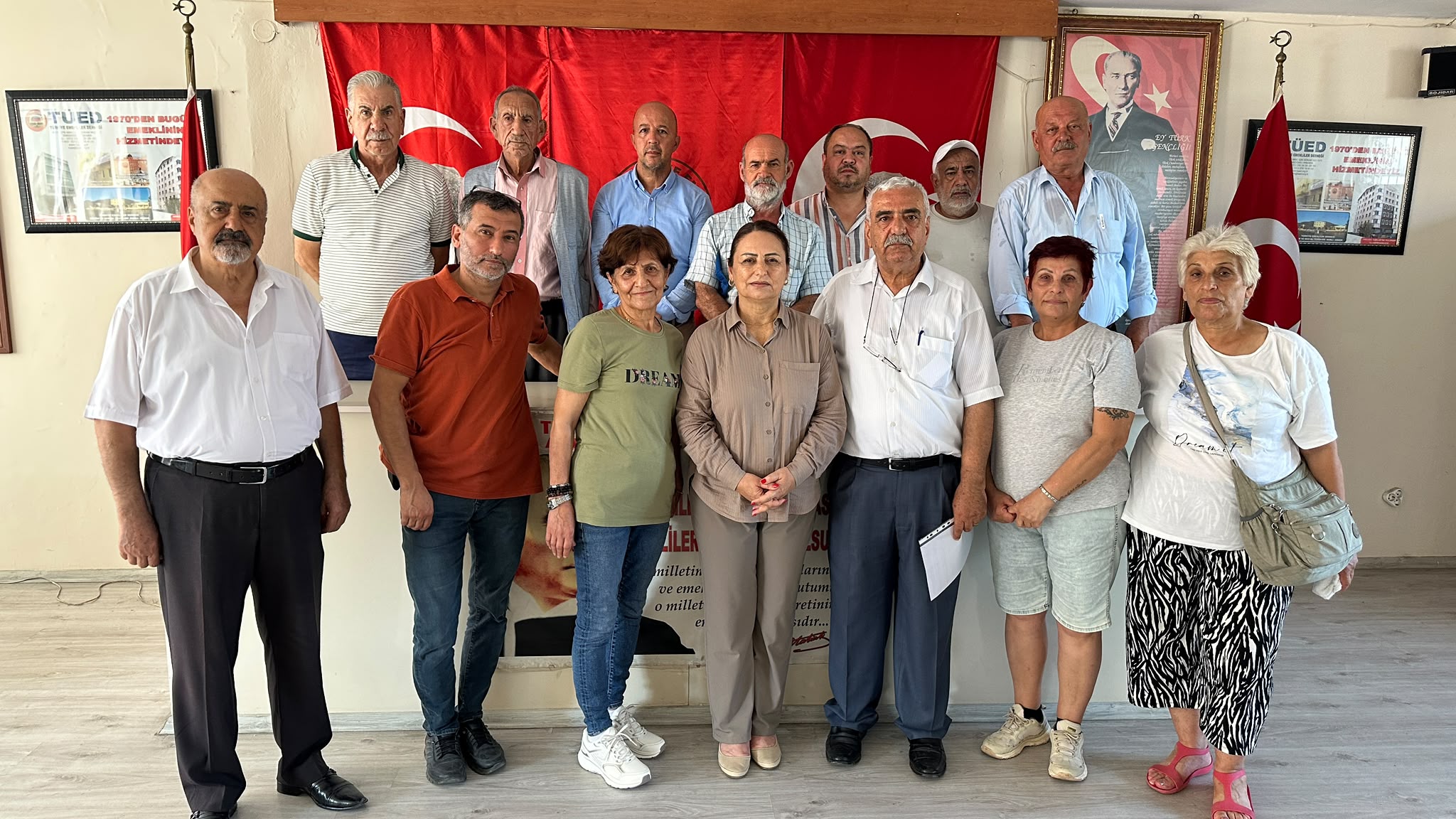 muzeyyen-sevkin-emekliler-1.jpg