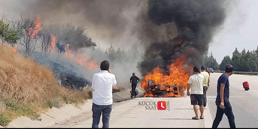 Hareket halindeki araç feci şekilde alev aldı